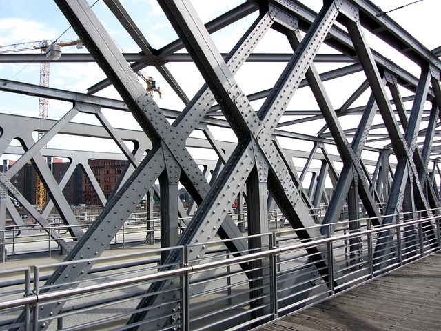 Square pipes for building structures